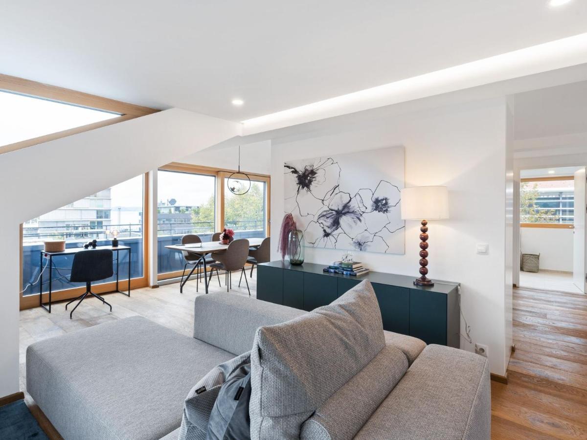 Sophisticated Apartment In Bregenz With Balcony Exterior foto