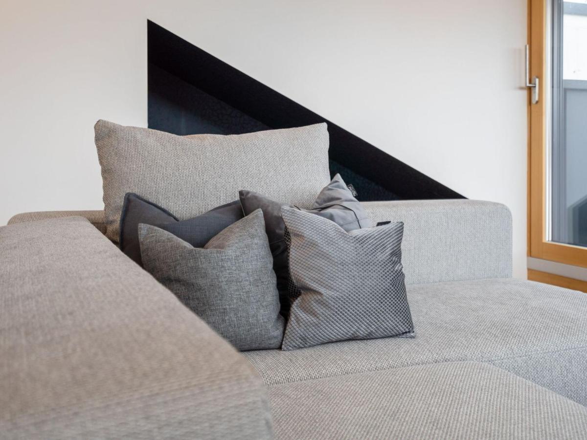 Sophisticated Apartment In Bregenz With Balcony Exterior foto